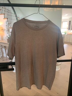 True Classic grey tee
